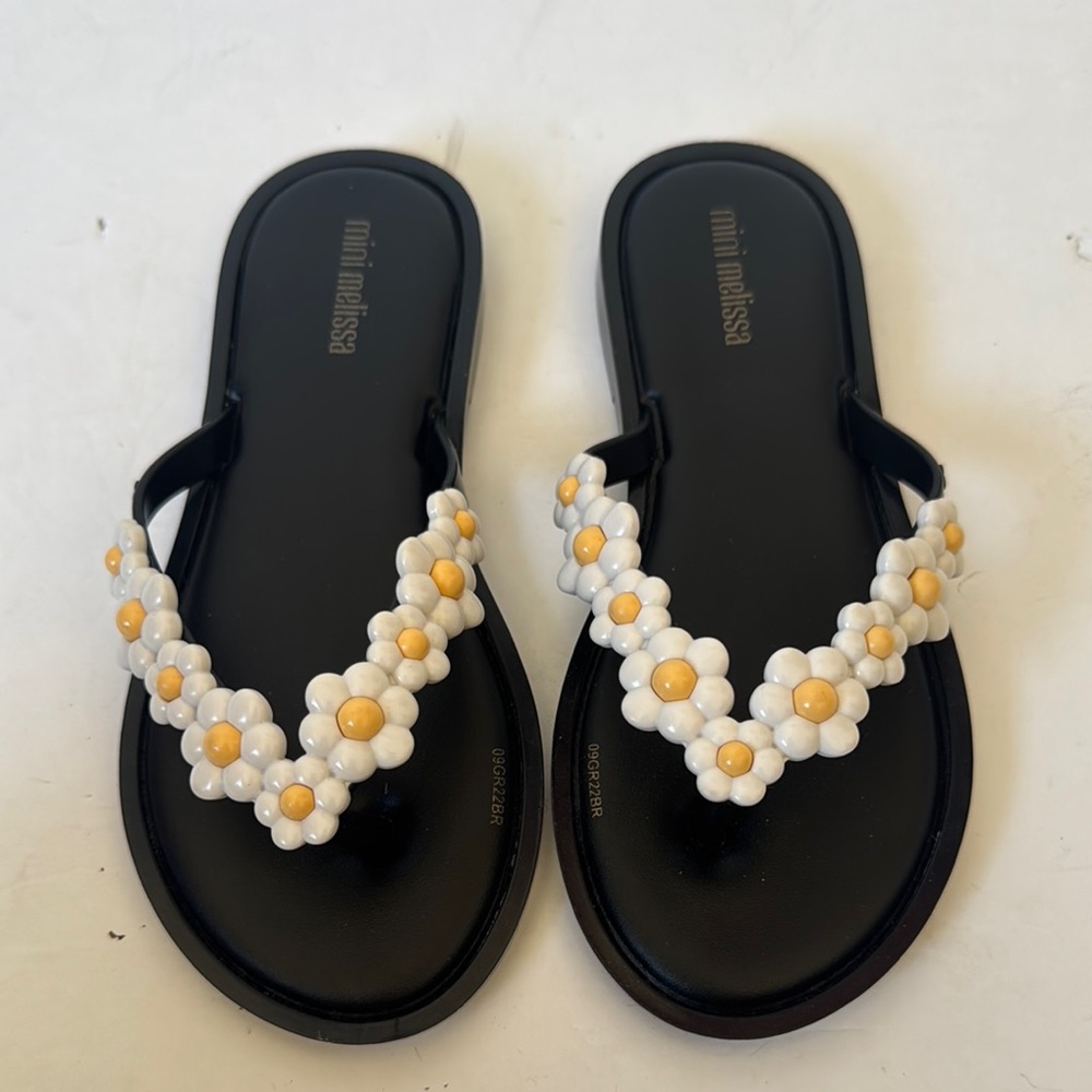 mini Melissa sandals